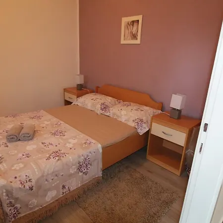 Nyaraló Kuca Za Odmor Modra Oaza *