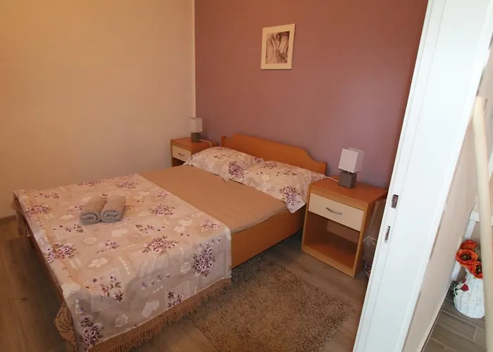 Semesterbostad Kuca Za Odmor Modra Oaza *