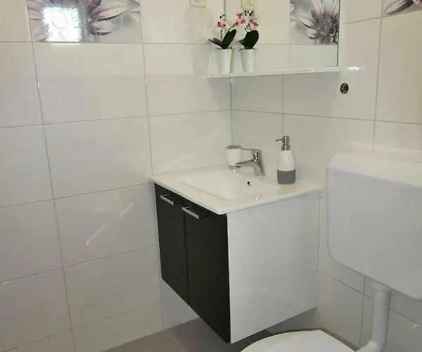 Kuca Za Odmor Modra Oaza * Primošten